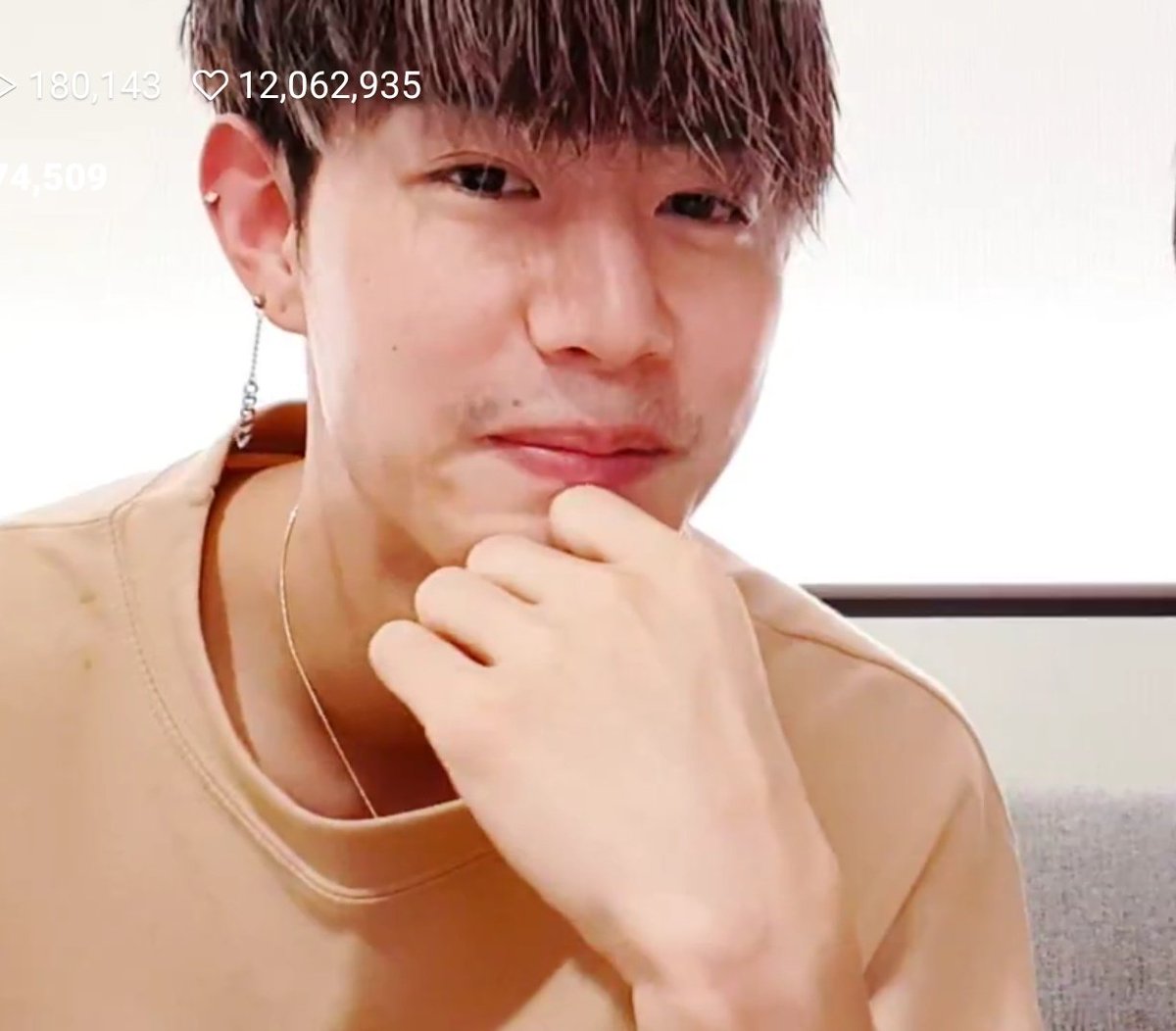 Mayly77470794's tweet photo. H.B.D #ForeverWithMarkTuanDay
😍😍😍😍 LOVE YOU @marktuan https://t.co/hfldYudxIa