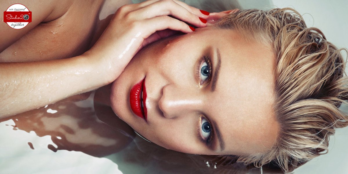 Studio20Arad's tweet photo. We have always believed that fashion was not only to make women more beautiful, but also to reassure them, give them confidence.
#fashion #beauty #makeup https://t.co/ivdXq3XHHH