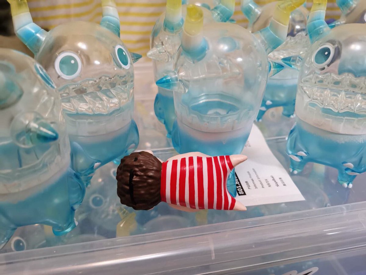 StudioOdom's tweet photo. 🌊🏊🏼♂️☀️
#odom #onedayonemonster #toy #toydesign #toys #designer #monsters #crackmonster #tebow #crackmonsterTebow #nextleveltoys #nextleveltoy #sofubi #sofvi #SoftVinyl #SoftVinylToy #VinylToy #DesignerToy #設計師軟膠 #提波 https://t.co/95jkdiXtVU
