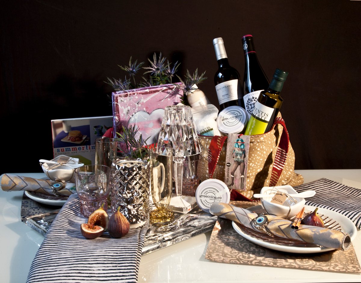 DIFFANational's tweet photo. Keeping with our theme this week, #TBT to Picnic by Design 2019 and this lovelyMediterranean inspired basket designed by @ParisKDesign Thanks for supporting us year after year!
#DIFFAnational #picnicbydesign #mediterranean #basket #interiordesign #interiordesigncommunity https://t.co/52fQsvZT6z