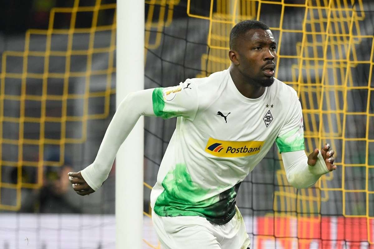 EnganchesVision's tweet photo. We are back for Episode 2 of The Enganche's Vision. @BrianBertie1998 is joined by @bylka613_ and @mahithgamage to discuss 6 footballers.

🇩🇿Ishak Boussouf
🇫🇷Marcus Thuram
🇵🇪Oslimg Mora
🇩🇿Adem Zorgane
🏴󠁧󠁢󠁥󠁮󠁧󠁿Miguel Azeez
🇨🇮Ake Loba

Listen here: https://t.co/hnAt3VPiTY https://t.co/mwa6AOQ2qm