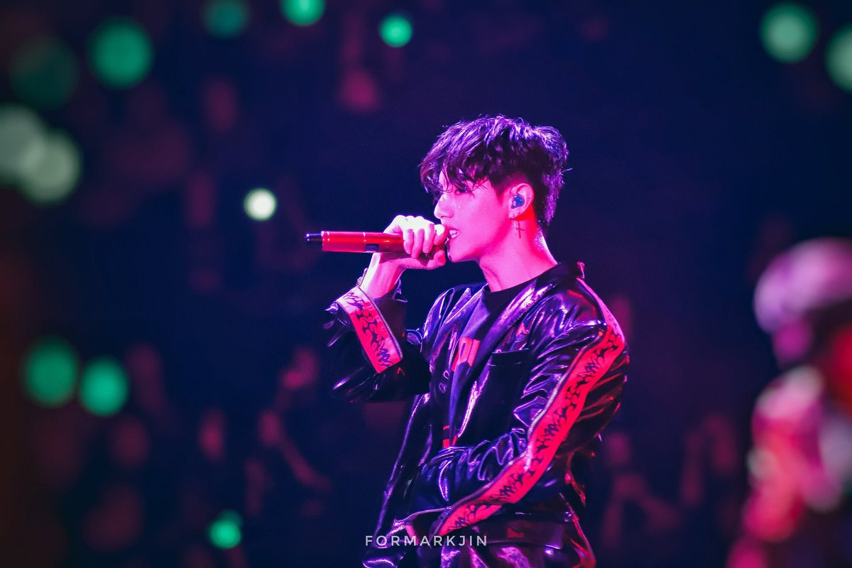 YGOT7__17's tweet photo. まくひょんセンイルチュッカヘ〜！！！！
長男だけどめっちゃ可愛いまくとぅあん〜♡ たまにガラ悪くなるのも最高に好きだよ😏
これからもヒョンと呼ばせてください〜 맠형 사랑해~!!!!!!!!!! 생일축하해~!!!!!
#HAPPYMARKTUANDAY #MarkTuan 
#ForeverWithMarkTuanday #아가새의소중한마크_생일축하해 https://t.co/WNO77Pcsp0