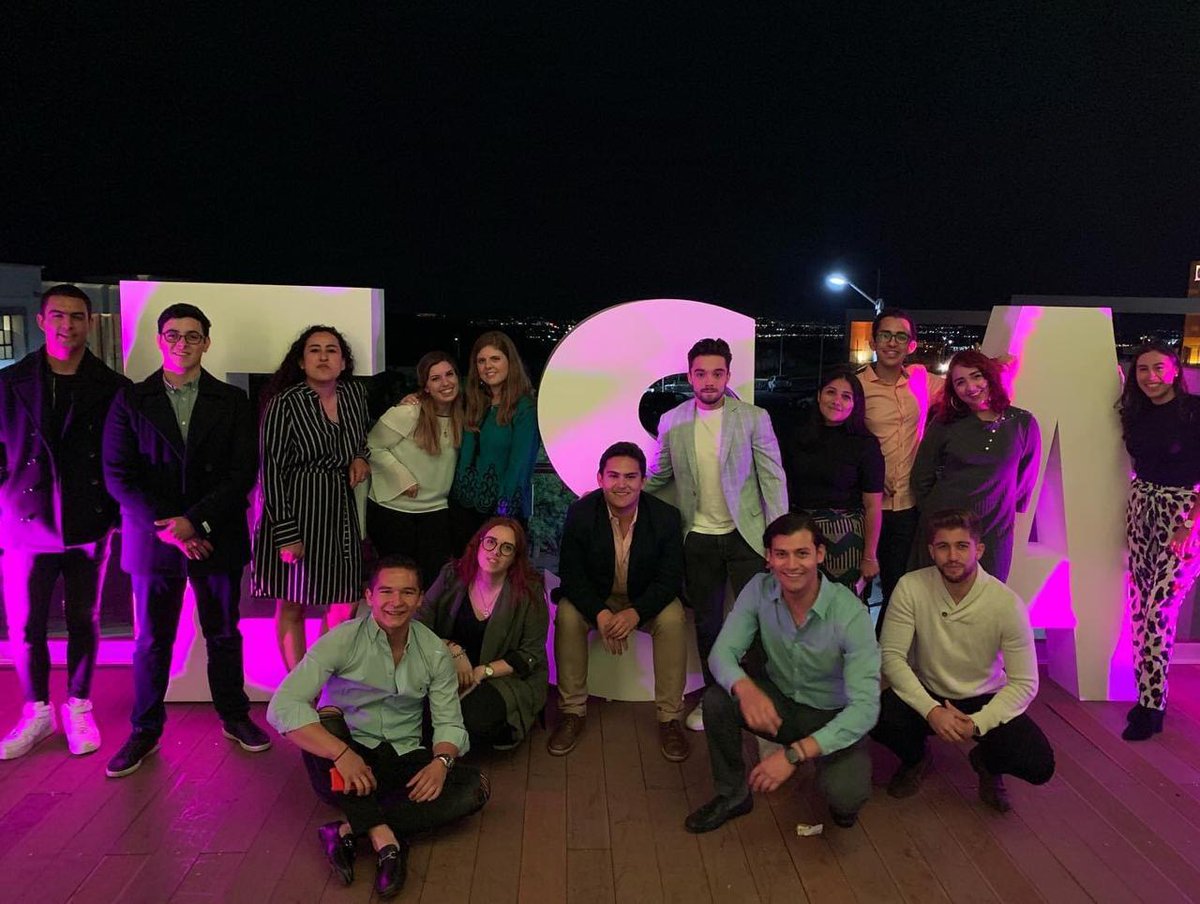 anahuacqro's tweet photo. El día de hoy nos despedimos de los más de 200 alumnos que durante de este año y medio formaron parte de Sociedades de Alumnos, ADEFA y FESAL. ¡Gracias por todo su apoyo! #SomosAdefa #SomosFesal #REAnáhuac https://t.co/5s3D8mN9IQ