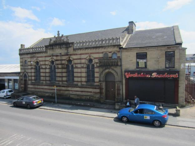 The Tree of Life Synagogue was built in 1881 by the Reform community in Bradford, Yorkshire.It is the 3rd oldest Reform synagogue in Britain.It narrowly avoided regeneration in 2013 thanks to generous support from the local Muslim community 