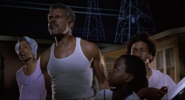 In the alternate 1985 it shows the school burned up & a Black family living in Marty's house. These scenes reinforce the negative stereotype that POC will bring crime & violence to the suburbs & why suburbs reject mass transit. For many families, this ALT 1985 was their reality.