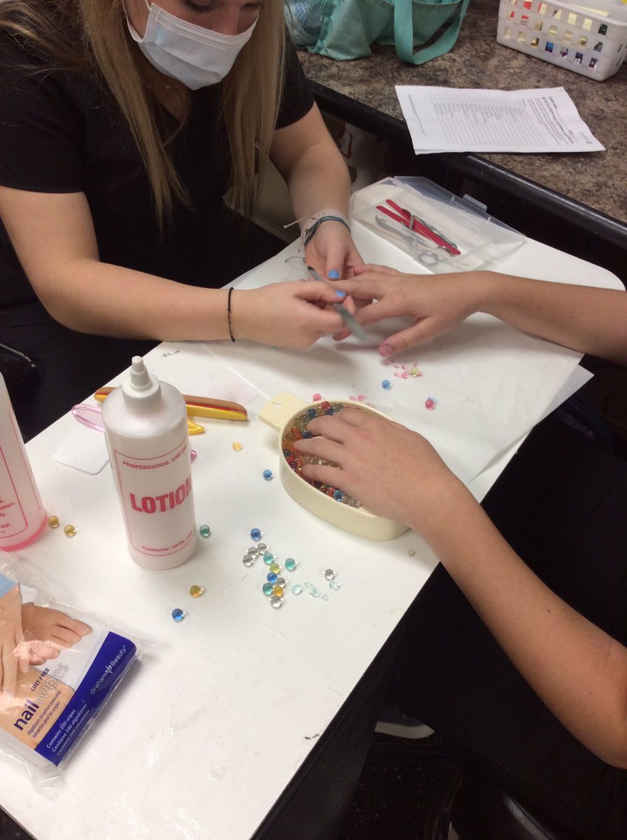 impactcos's tweet photo. Manicures with Orbeez water beads! https://t.co/8RT0vMOvdv