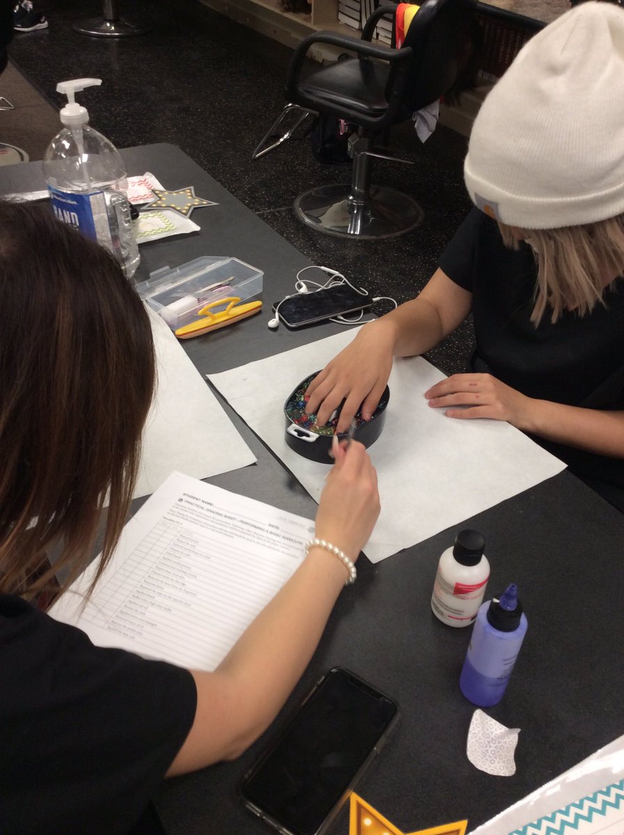impactcos's tweet photo. Manicures with Orbeez water beads! https://t.co/8RT0vMOvdv