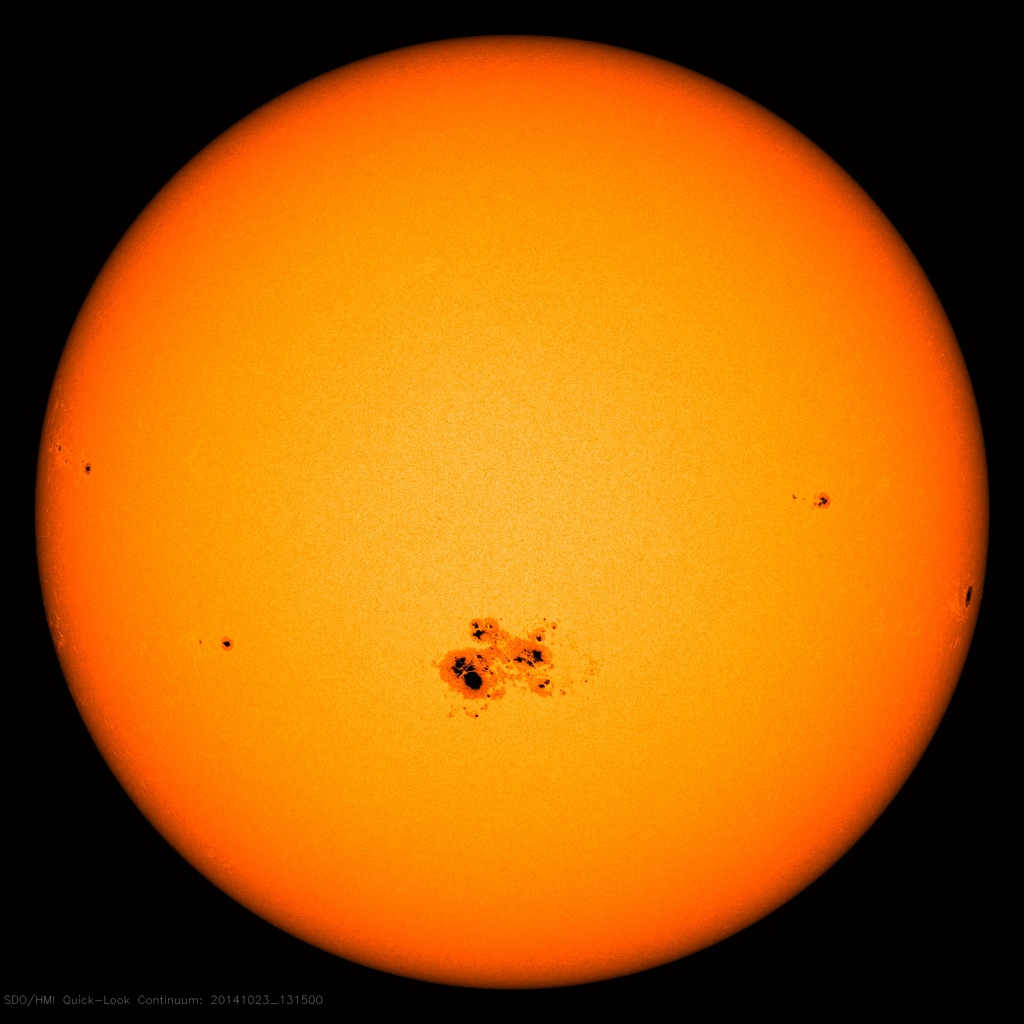 RoyalAstroSoc's tweet photo. Light emitted from the #Sun takes 8 minutes and 20 seconds to reach the Earth, however, it takes around 170,000 years for a #photon to make its journey from the centre to the surface of the Sun! @slyardley #bicentrivia

Image credit: SOHO/ESA/NASA https://t.co/G34jLpx8ED