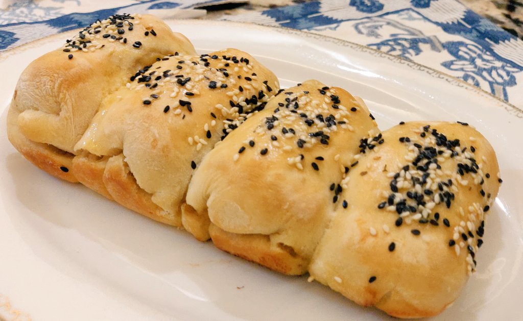 NaturesDoodle's tweet photo. Mushroom rolls anyone? 🍄
#BakingGood https://t.co/G3RqJXbAUN