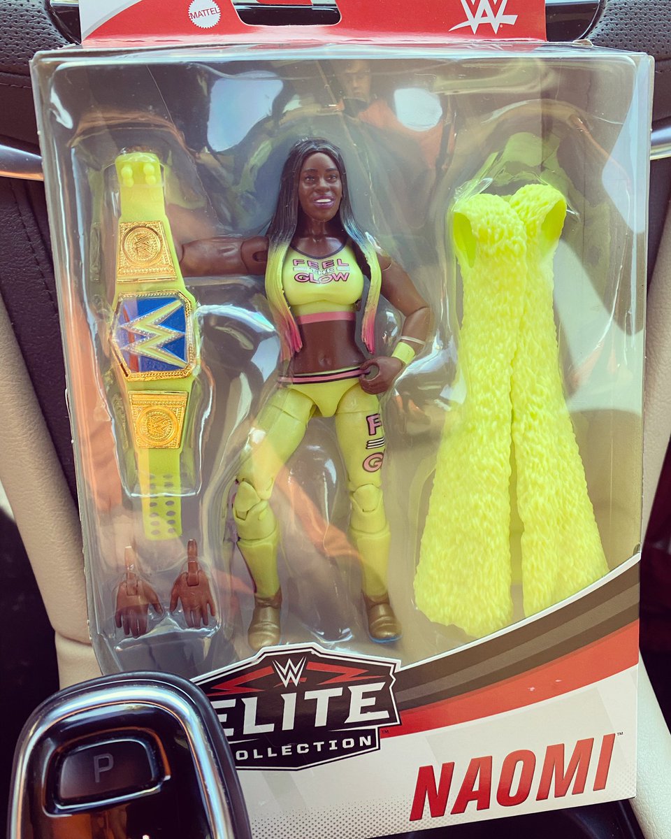 LuchaDad's tweet photo. Looky looky what I scored for the #Lucha family The #Chase #Naomi @NaomiWWE Elite 78 #FeelTheGlow Never know what your #Legwork will find so get out there Chico’s & chicas & as always #BeCoolBeCalmBeLucha https://t.co/xZ04zHxiql