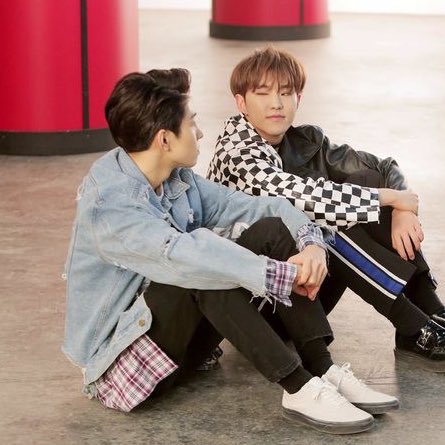 soonwoozone's tweet photo. 😉😉 https://t.co/eywJwSfybC