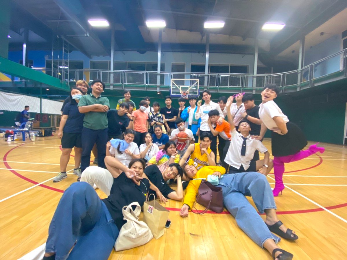 Vic_Alife's tweet photo. Q24 🧡 https://t.co/UFmdO9JEyZ