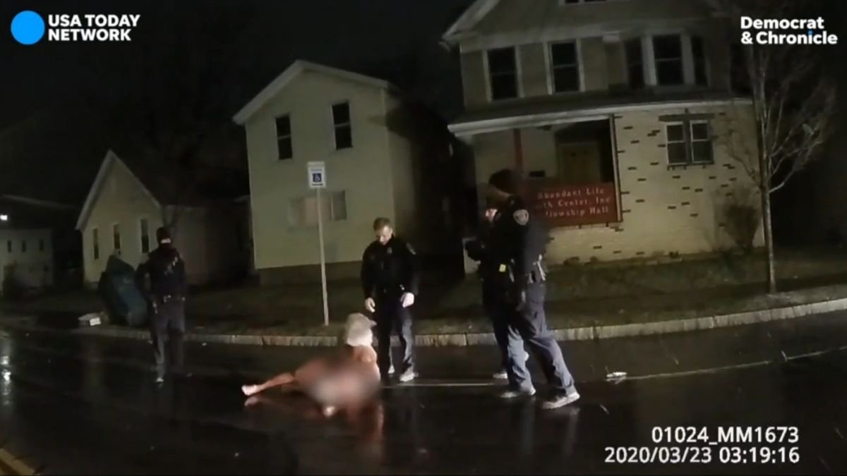 TheRoot's tweet photo. Family calls for justice after police killed a mentally ill Black man in Rochester, N.Y. https://t.co/44Sh86RFo8 https://t.co/cSPkkUTJmm