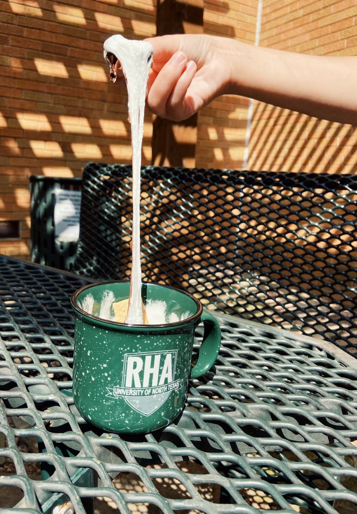 UNT_RHA's tweet photo. Amanda will be going live on Instagram next week, September 10th, at 5:00 P.M. to teach viewers how to make oreo mug cakes and microwave s'mores dip 🍫
 
Recipies will go out on our Instagram story right after the live.
 
We can't wait to have you all tune in!
 
#UNTRHA https://t.co/2CHEmW6qWb