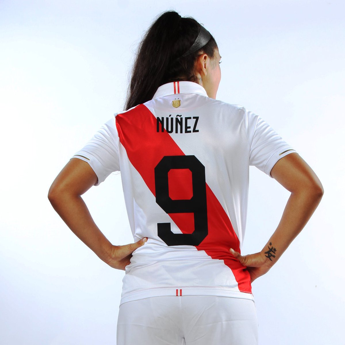 Extrañando vestir la blanquirroja 🇵🇪 #9