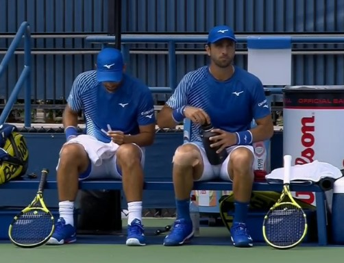 LigaDeportiva4's tweet photo. #USOpen 
IMPLACABLES 🇨🇴🎾
La dupla colombiana Cabal / Farah vence 6-2 y 6-3 sobre Melzer/ Vasselin y avanzan a la siguiente ronda 🔝🔥 https://t.co/KAad9QtLce
