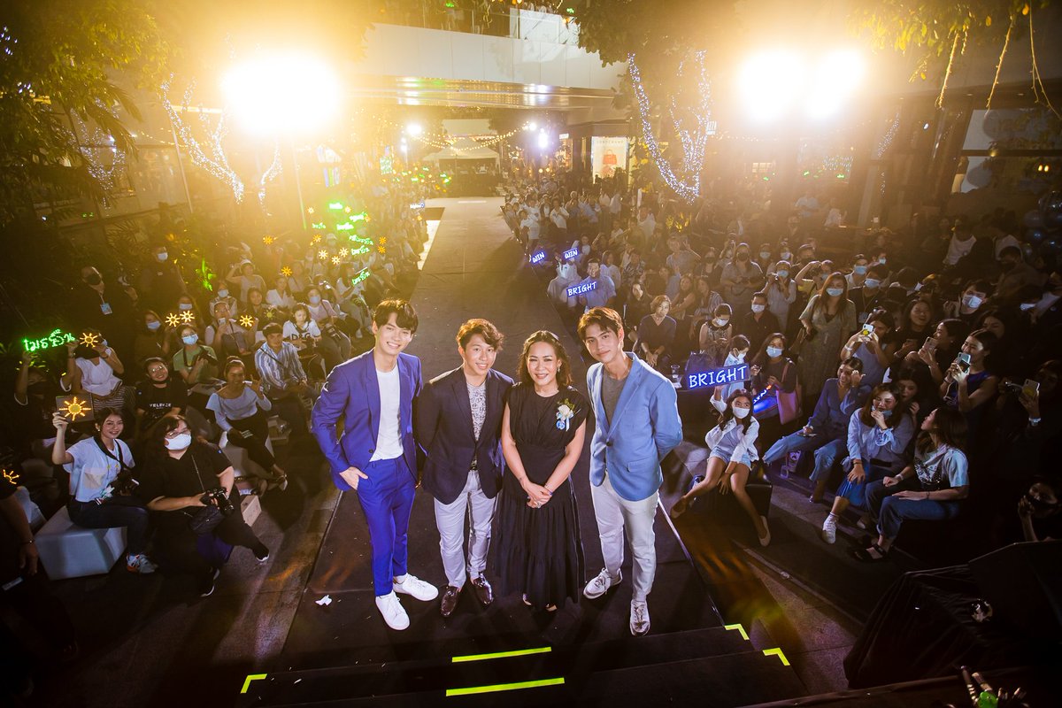MaliClub's tweet photo. ขอบคุณพรีเซ็นเตอร์คู่ น้องไบร์ท @bbrightvc​ น้องวิน @winmetawin ขอบคุณพี่ป๊อก @pockjasmine
พี่เต๋อ @terchantwist 🙏 และแฟนคลับที่มาร่วมงาน รวมถึงทุกคนที่ส่งกำลังใจจากทางบ้านนะคะ งานวันนี้สนุกและอบอุ่นที่สุดเพราะทุกคนนะคะ
รัก ❤️
#MalixBrightWin #MaliEasySqueeze #MaliEasyNoMessy https://t.co/TGXOUjsf8e
