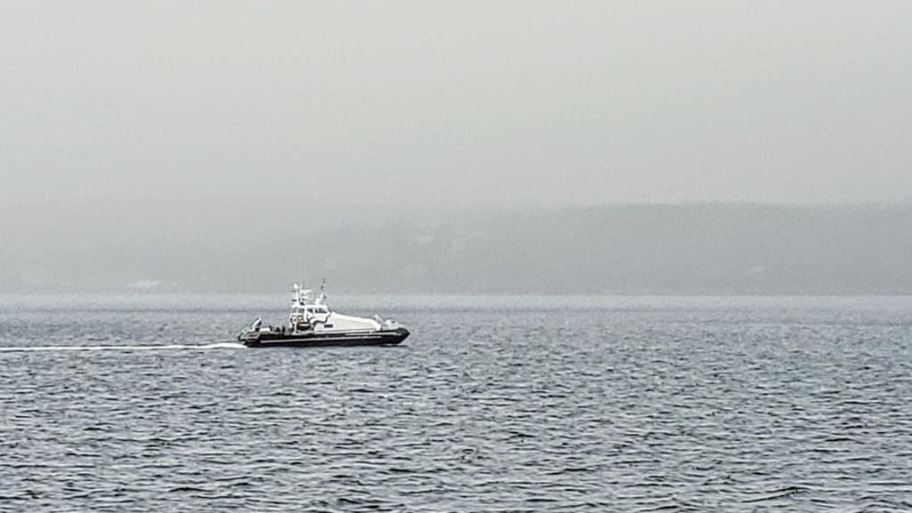 GooseBayCO_11's tweet photo. Sharing the Bedford Basin today with @KrakenRobotics' vessel, the #OceanSeeker.
Could the #ThunderFish be out today? 👀 🌩️🐠
As part of Atlantic Canada's ocean technology cluster, they're doing some cool work in underwater sensing and autonomous vehicles.
#ReleaseTheKraken https://t.co/mm1kdDmkfB