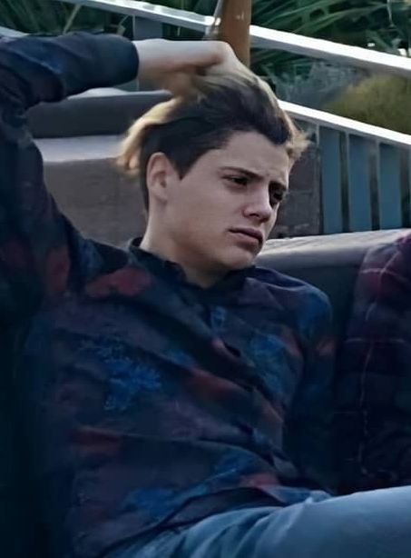 FanaccJace's tweet photo. appreciation post #104 Hi Jace!:) I really hope you have an amazing day to day. -from all Normanators❤️ @Jacenorman https://t.co/GM5jbVZiEY
