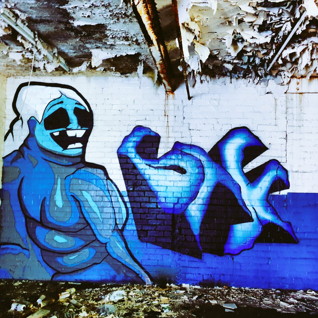 T4toria's tweet photo. Hepworth Refractory #graffiti on the outskirts of #Sheffield #graffitiart #GraffArt #StreetArt #Brayk #Coloquix #Trik9 #Mars https://t.co/fXpY03CgiL