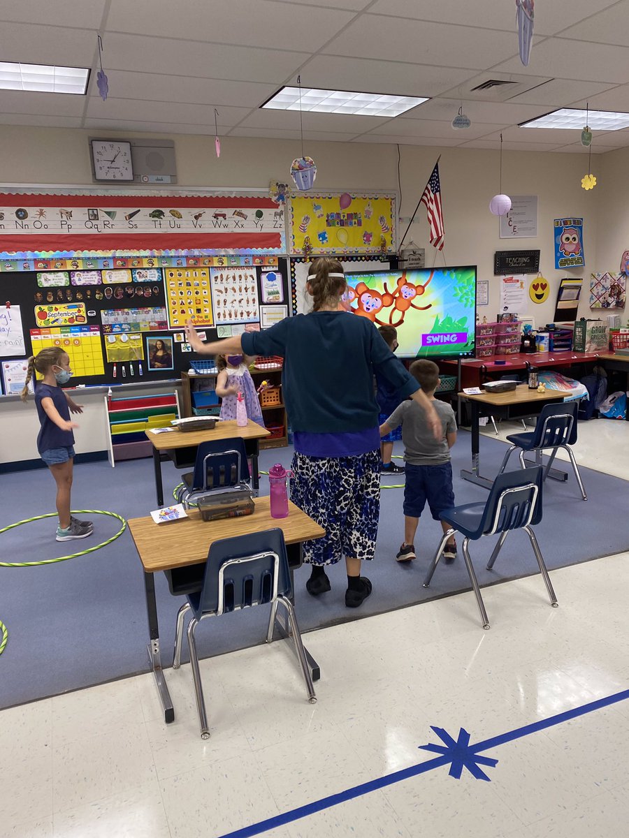 nkondi19's tweet photo. The first week of the 2020-2021 school year is in the books!  It was great to see the classrooms filled students, staff, conversations, and learning!  #NASDTogether #goblueeagles https://t.co/37Vg1PHHxZ