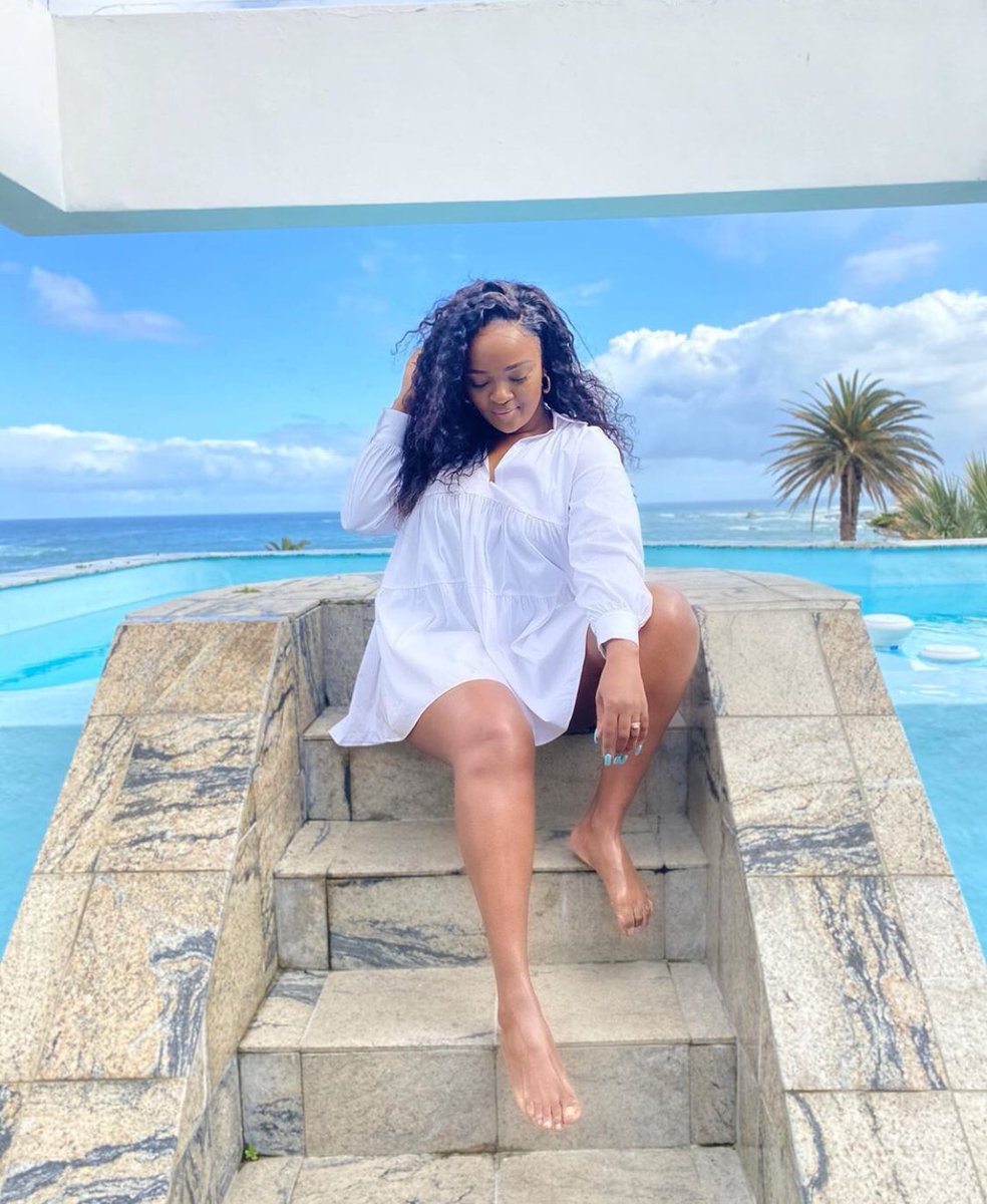 JongileNodumo's tweet photo. “I heard they askin' for the Queen, they brought some cameras in here” @beyonce 

 #Bonang #ValaPresident #Somizi #BBNaijia2020 #JanetJackson #WeAreSorryNengi #SisterBethina #NomvulaMokonyane https://t.co/jmfuLkfwBp