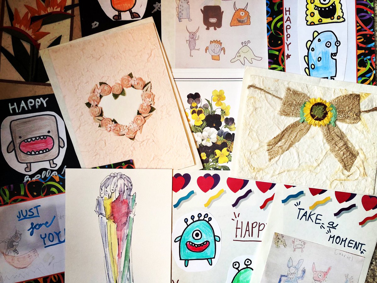 SendaSmileToday's tweet photo. Ryan, from Arcadia, CA, is a high school junior. Since quarantine started, Ryan made a program called “Showcase Your Love Through Art” by La JaJa Kids (a non-profit) to brighten people’s day with loving and motivational homemade cards. Thank you Ryan! #studentsgivingback https://t.co/TKsEGT8J24