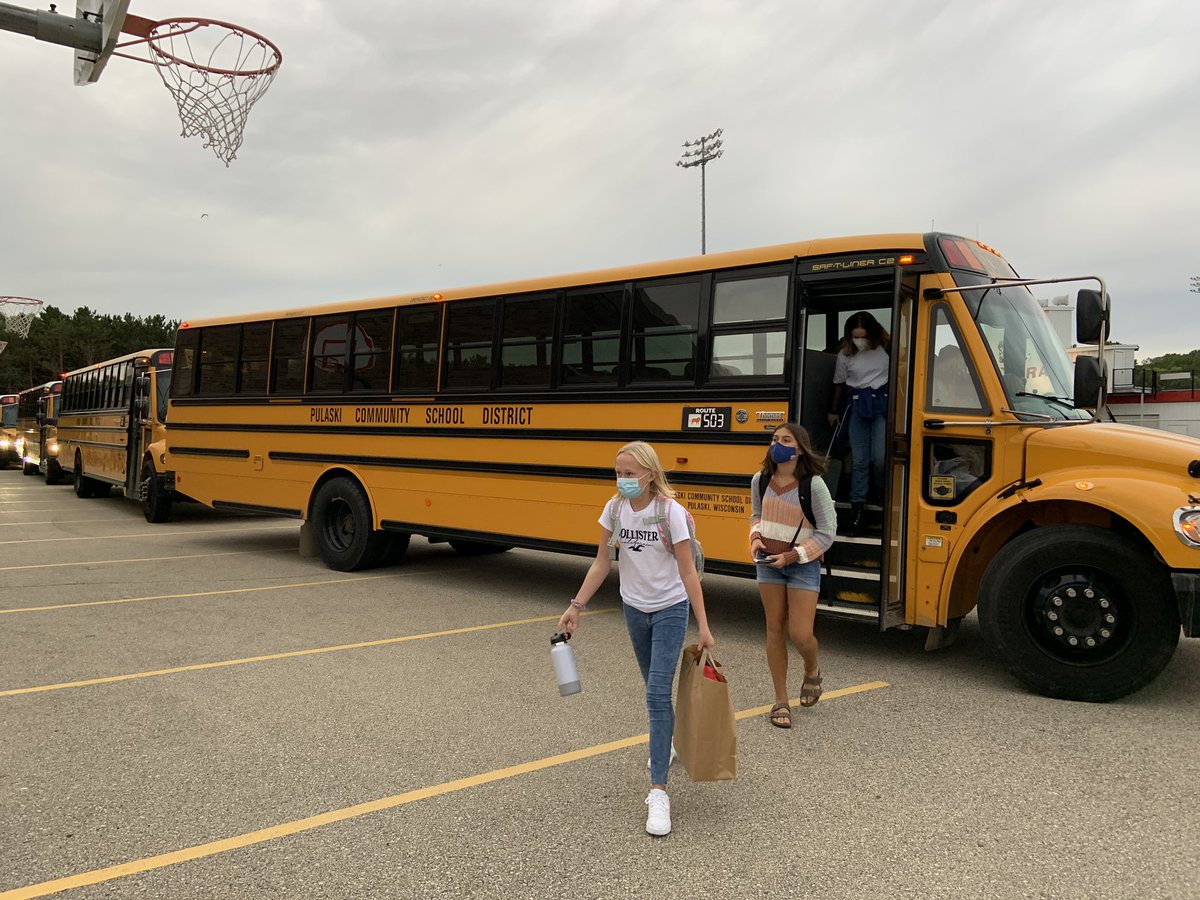 AdamsPCMS's tweet photo. Happy second 1st day @PCSD_PCMS ! Off to a great start! @pcsd https://t.co/RXvWf0p4Xz