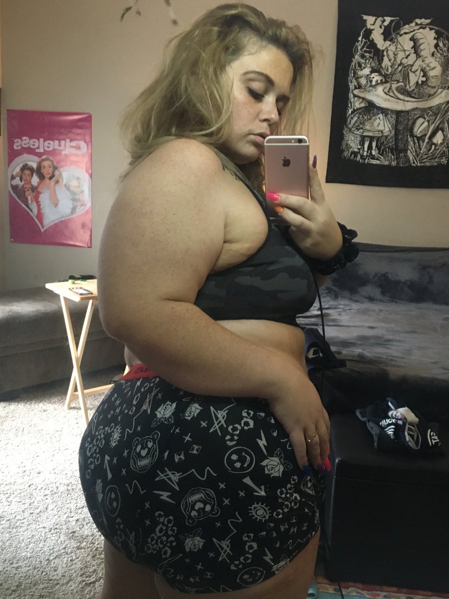Lola52704459's tweet photo. @onlyfanslegit #bbw #plussize #onlyfansgirl #promogoingon #thick #thickcheck https://t.co/Js6wAqdCAW