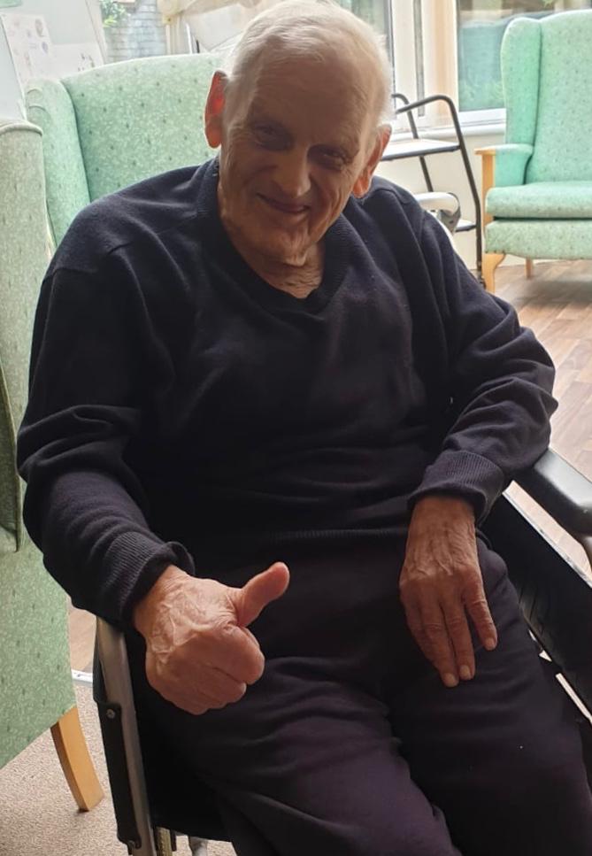 KaraHealthcare's tweet photo. Cynthia, Mary, John, Pat, Toni and Reg all enjoyed a bit of armchair flexicise this week.
It's important that everyone does as much as they can to stay as fit as possible and this session is a great one for everyone to join in.
#FriarnHouse #Flexercise #Exercise #Fitness #Healthy https://t.co/IMvnRhCOe2