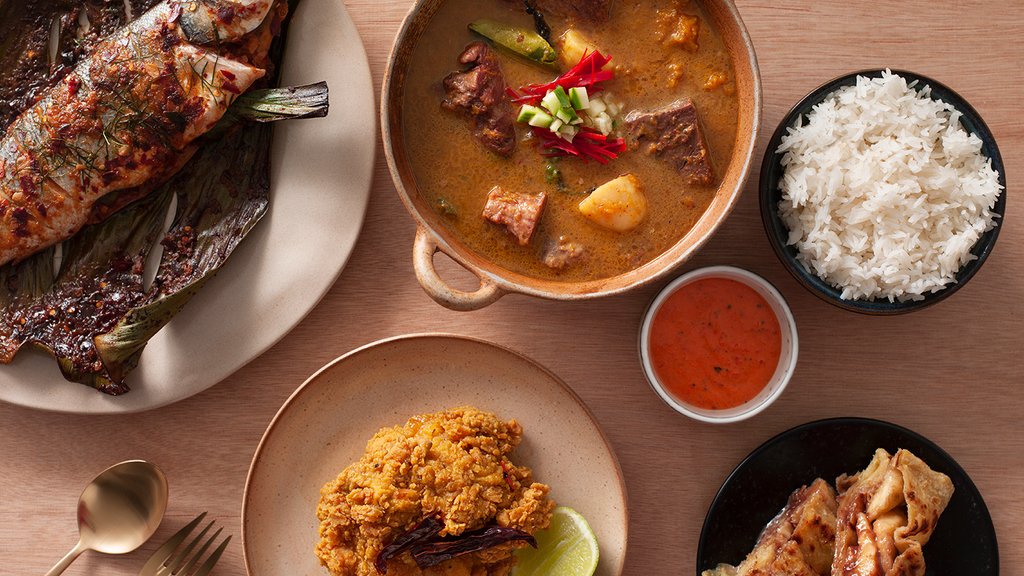 thedishpatch's tweet photo. We have another exciting new name joining our September menu...introducing the Thai Tasting Menu from @farangLDN 🇹🇭⁠
⁠
This amazing selection of Thai delights from @sebbyholmes &amp; the team are set to get your tastebuds tingling! Available now at https://t.co/oRfD6nyeqU
⁠ https://t.co/SViUrvksvx