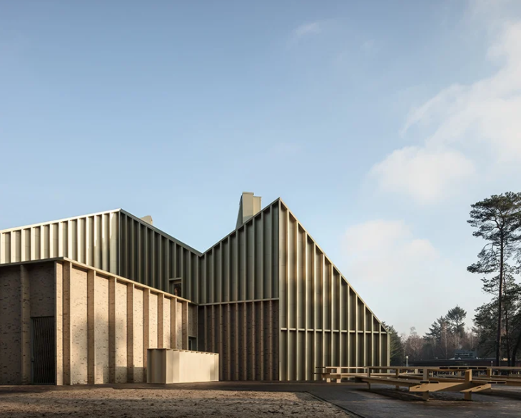 Park pavilion, De Hoge Veluwe national park in Hoenderloo, Netherlands  - Author: Monadnock <a href="/monadnock/">monadnock</a>.architects and De Zwarte Hond <a href="/dezwartehond/">De Zwarte Hond</a>
·⁠
📷: Stijn Bollaert @stijn_bollaert