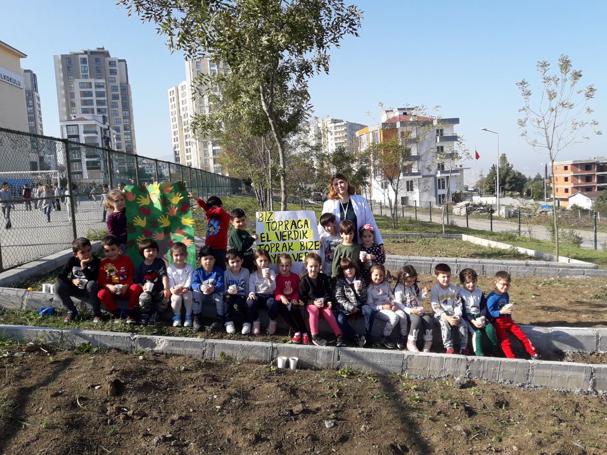 Elbet kışta gelecek,sonra yazda.Elbette ki kışın sonu bahardır.Ama okulumuz, öğretmenlerimiz ve arkadaşlarımız ile kavuşmadan  hiç bir mevsimin tadı eskisi gibi olmayacak.
#samsunokumavakti
#okulumuözledim

@CoskunESEN57 @irfanyetik55 @mehmetalikatip1 @samsunmem @nc_kasapoglu