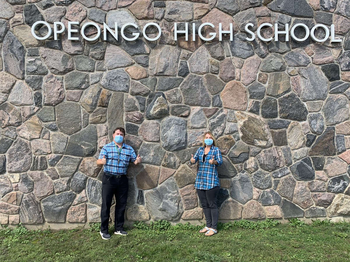 You know your admin make a great team when they show up at work in matching outfits, and it’s not even twin day. #onthesamepage