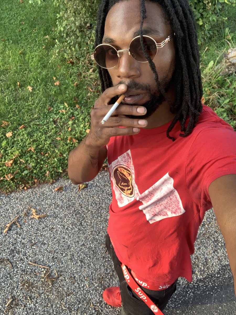ChefShad_ardee's tweet photo. Lmao one from the Day off album #chefshad #flyguy https://t.co/nZE1GJAMzd