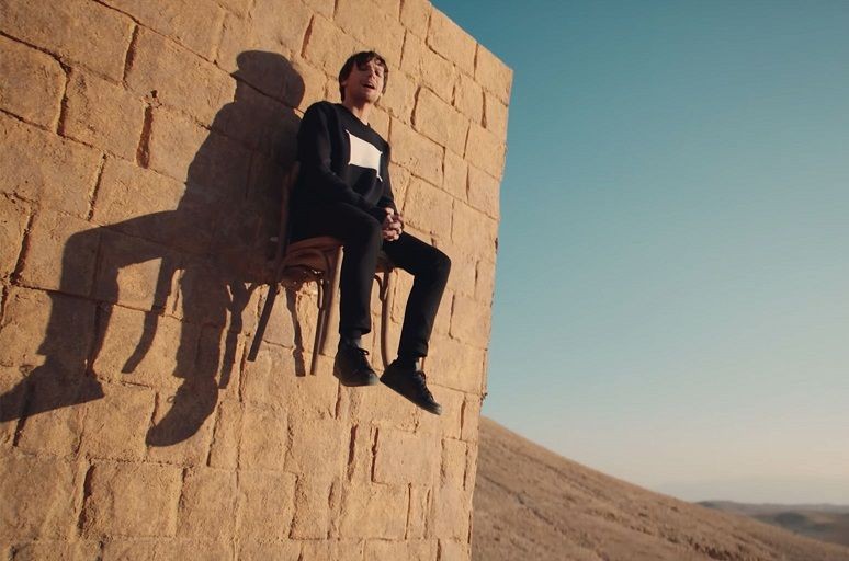 lizuliu_u's tweet photo. Una obra de arte este video, ojalá tenga más views #WALLS9M 💙 https://t.co/g2yYwFm1M4