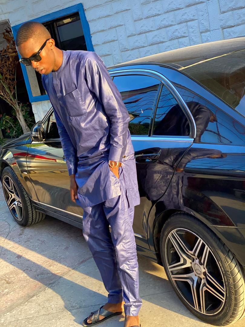 Abubakar_AkA's tweet photo. hi there :) https://t.co/S28StGjEfJ