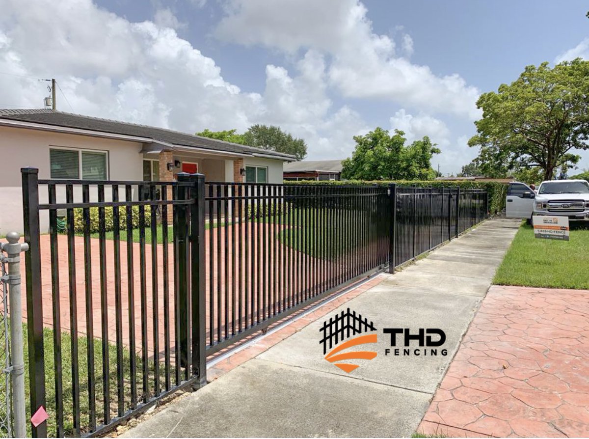 THDFenceCity's tweet photo. Another yard protected and another happy customer.
Call us today for a free estimate! 833-433-3623
#thdfencing #aluminumfence #aluminumfabrication #homedepot #fence #fenceinstallation #miamidade #broward https://t.co/VaFajrOJHD