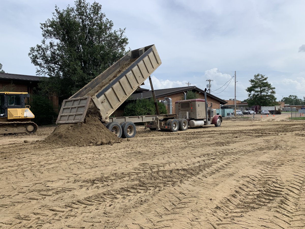 GrinderTaber's tweet photo. Broke ground mid-September on this new #CharterSchool in Clarksdale, MS.  Long days to beat the weather has gotten us ahead of schedule already! 

https://t.co/wWc7VXEuTh

#GrinderTaber #BuildingMemphis #BuildingMississippi #newconstruction #nonprofit @OfficeJT_ https://t.co/4v7kZtwE32