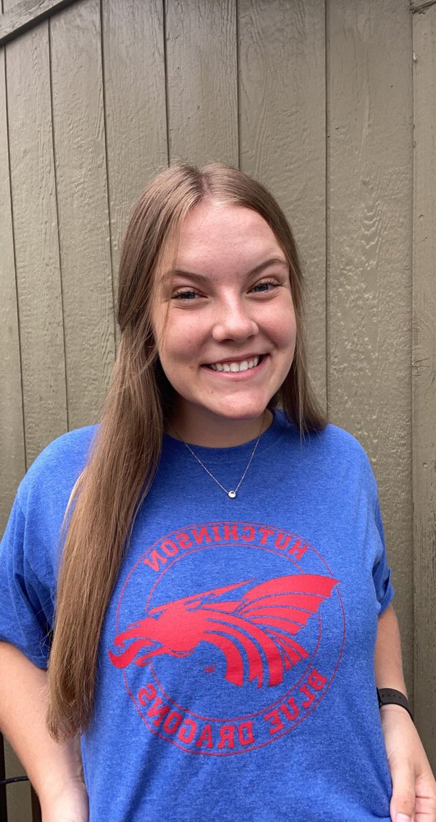 alliestipsits04's tweet photo. I am very excited to announce I have verbally committed to play softball and continue my education at Hutchinson Community College! Can’t wait to be a blue dragon!❤️💙 @HutchSoftball https://t.co/xEDCNcqvT2