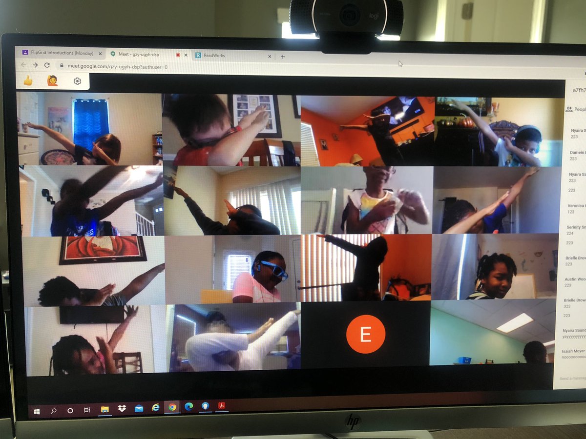 mrs_webbs's tweet photo. We had a big class dab today since the kiddos did amazing during their math lesson! 😁@SEstarsR2 @RichlandTwo #elearning https://t.co/8Jff8ZPnaA