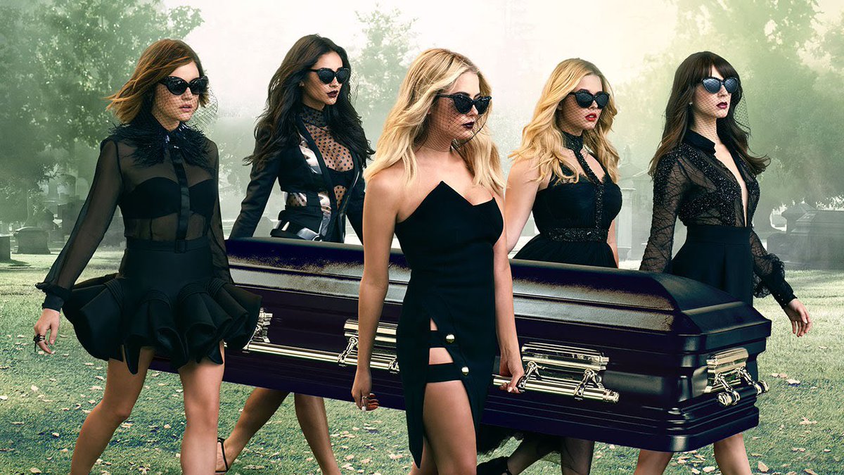PopCrave's tweet image. A 'Pretty Little Liars' reboot is in its early stages of development, @Variety reports.

‘Riverdale’ creator Roberto Aguirre-Sacasa will be developing the reboot.
