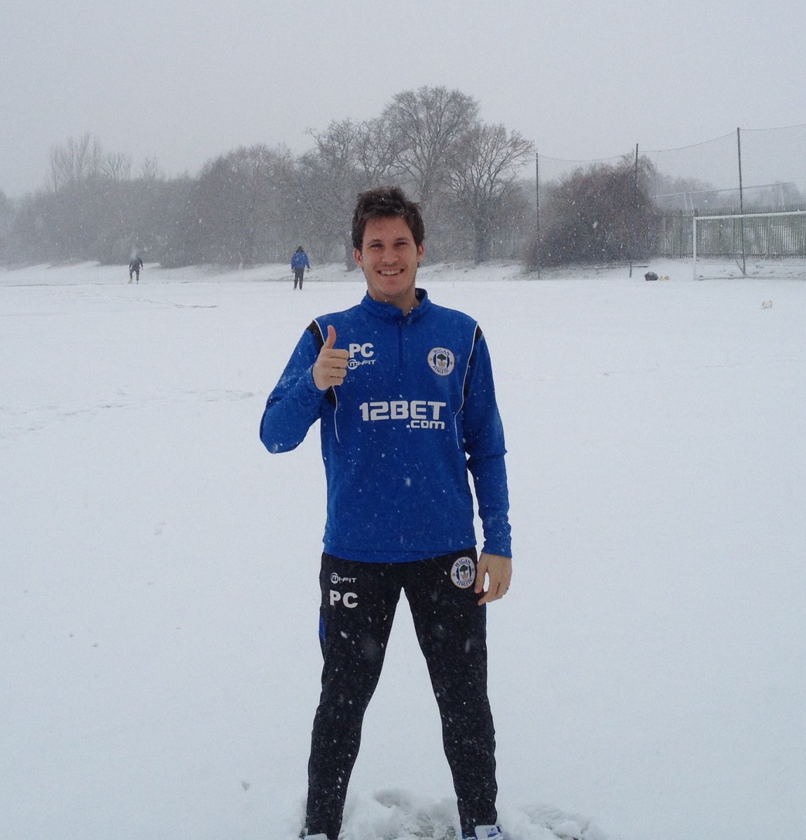 PRIMER EQUIPO | 🔊 La <a href="/ADSanJuanM/">AD San Juan de Mozarrifar</a> ficha a Pablo Concha Sánchez como Preparador Físico, entre su amplia experiencia en el fútbol destacar que formó parte del cuerpo técnico del <a href="/LaticsOfficial/">Wigan Athletic</a> 

⚽ #Fútbol #TerceraDivisión
♥️ #Aragón #Zaragoza #SanJuan 

🔴⚫🔴 #VamosSanJuan 🔴⚫