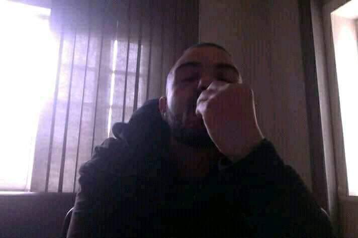 كنتي فين لما ضاقت الحيطان دي عليا..كنتي فين وأنا بلم الحطام ده بايديا.. كنتي فين لما كنت عايز اموت.