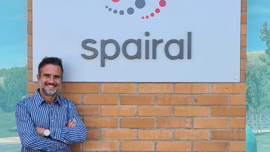 spairal_com's tweet photo. Alves, nuevo director de Spaira, viene de #Amadeus, donde ha hecho una inmersión #digital tras años trabajando con #startups de #Barcelona, incluido el aterrizaje de la marca deportiva brasileña #Penalty en #España: "Asumo el reto ilusionado, con determinación y energía" https://t.co/6V0Jg2yjVT