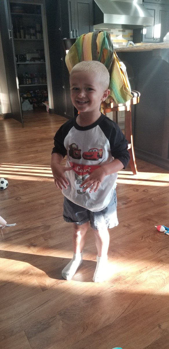 sunflowerfarmer's tweet photo. 3 years.. Love is character of mine. Potty trained and digs taking showers now. So observant and a kind little heart #LeviMark https://t.co/L6XyUrTkXA