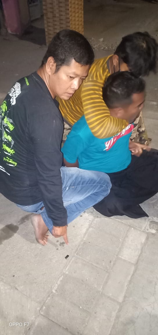 Non1nfo's tweet photo. https://t.co/xjbFw6PCnq Ops Tumpas Polsek Ujungpangkah Polres Gresik Amankan Dua Orang Budak Sabu 
@PolsekUjpankah @HumasPoldaJatim @beritajatimcom @HumasGresik @infoGRESIK @gresikNEWS @RadioElshinta @INFOBNN @BNNCegahNarkoba https://t.co/edRxdNBqIE