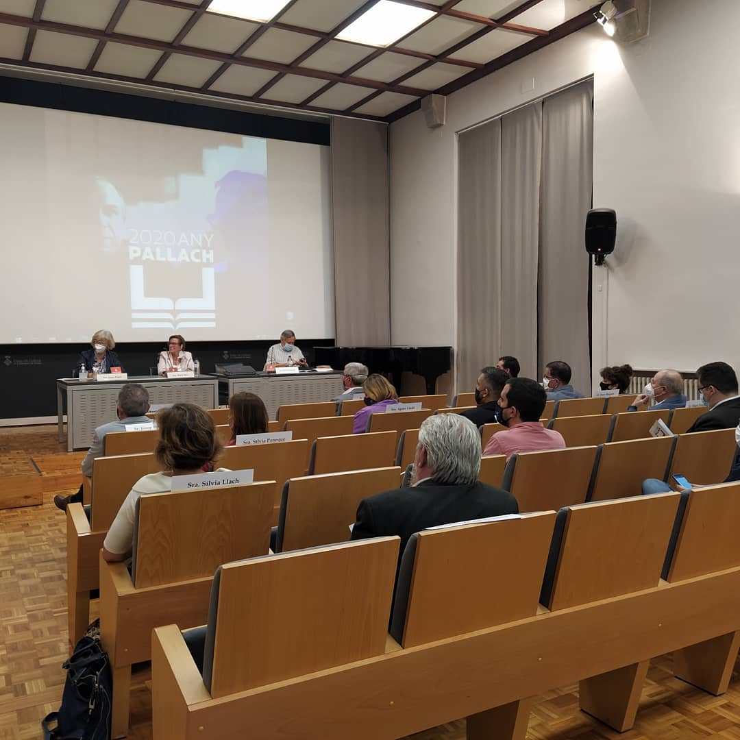 ajpalafrugell's tweet photo. La Casa de Cultura de #Grona acull una exposició i una taula rodona sobre la figura de Josep #Pallach.
Un dels actes que formen part de l'any Pallach per aquest any 2020.
#educació #tohomeducaeducatothom @fundaciojoseppallach #anypallach #Palafrugell https://t.co/wFSgTPgHWg