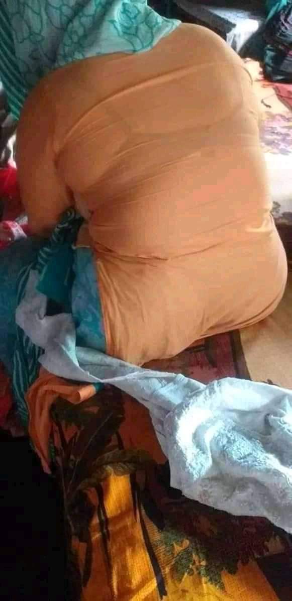 zinabbibi's tweet photo. گھر کی عورتوں کے جسم کے یہ سیکسی نظارے ہی گھر میں موجود مردوں کو انسیسٹ بناتے ہیں اور پھر وہ بس اور کچھ نہیں دیکھتے بس اس عورت کو اپنے نیچے لانا چاہتے چاہے وہ امی ہو بہن ہو بھابھی ہو یا کوئی اور....

پیک پوسٹ ��رنے کے لیا dm📩میں بیج دے https://t.co/mprRlfoSel