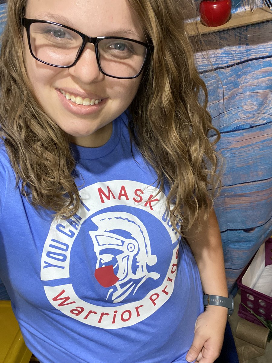 ahartwigmath's tweet photo. Got a little crafty last night! #cWrpride #gowarriors https://t.co/WzFcJxXwG5